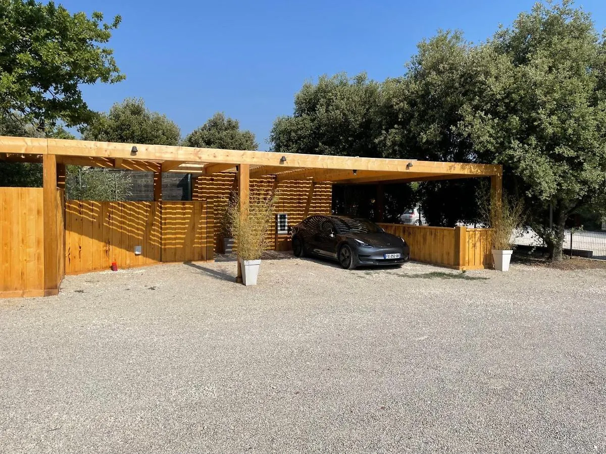 Lodges En Provence - Ecogites & Restaurant Insolites Richerenches